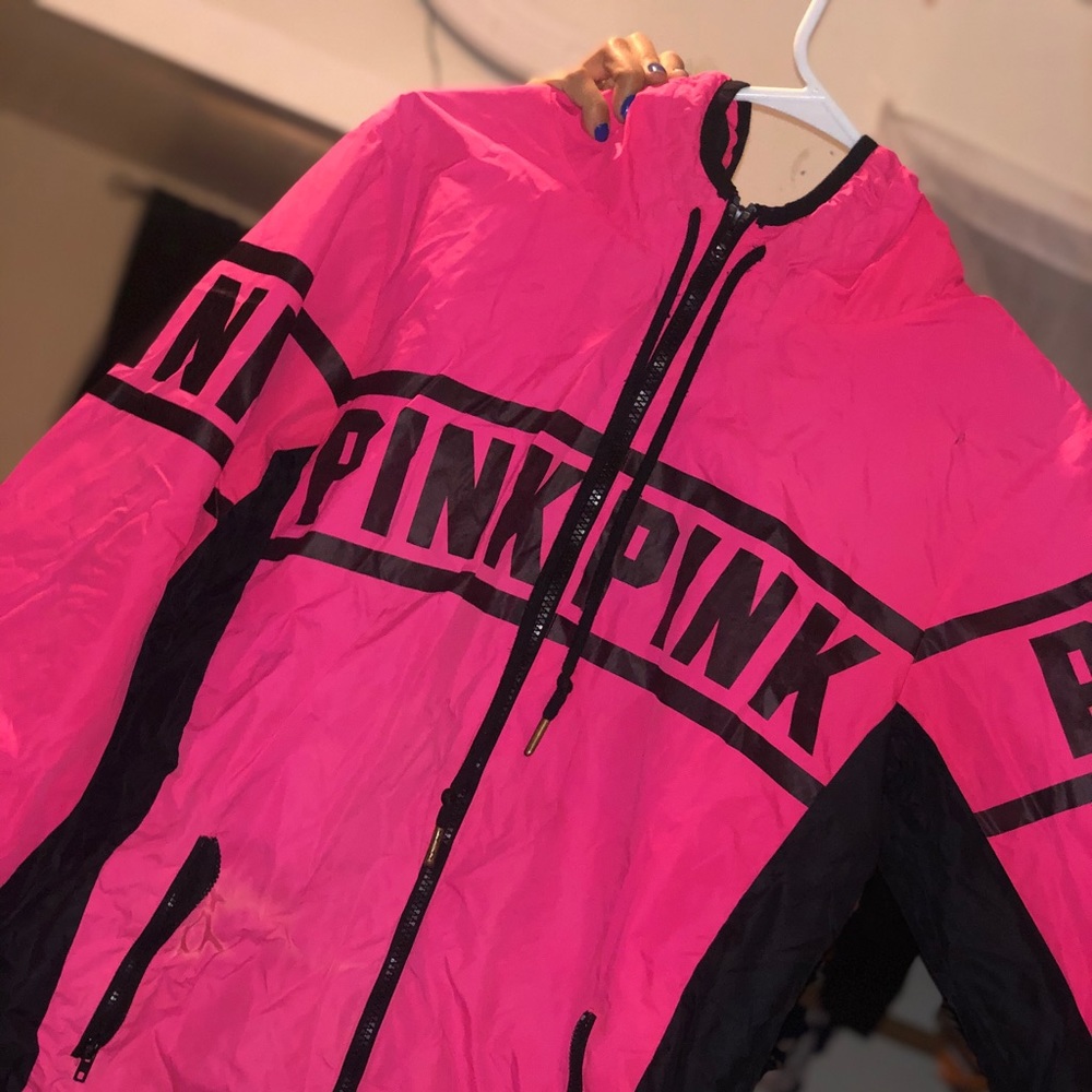 Windbreaker jacket with hood
